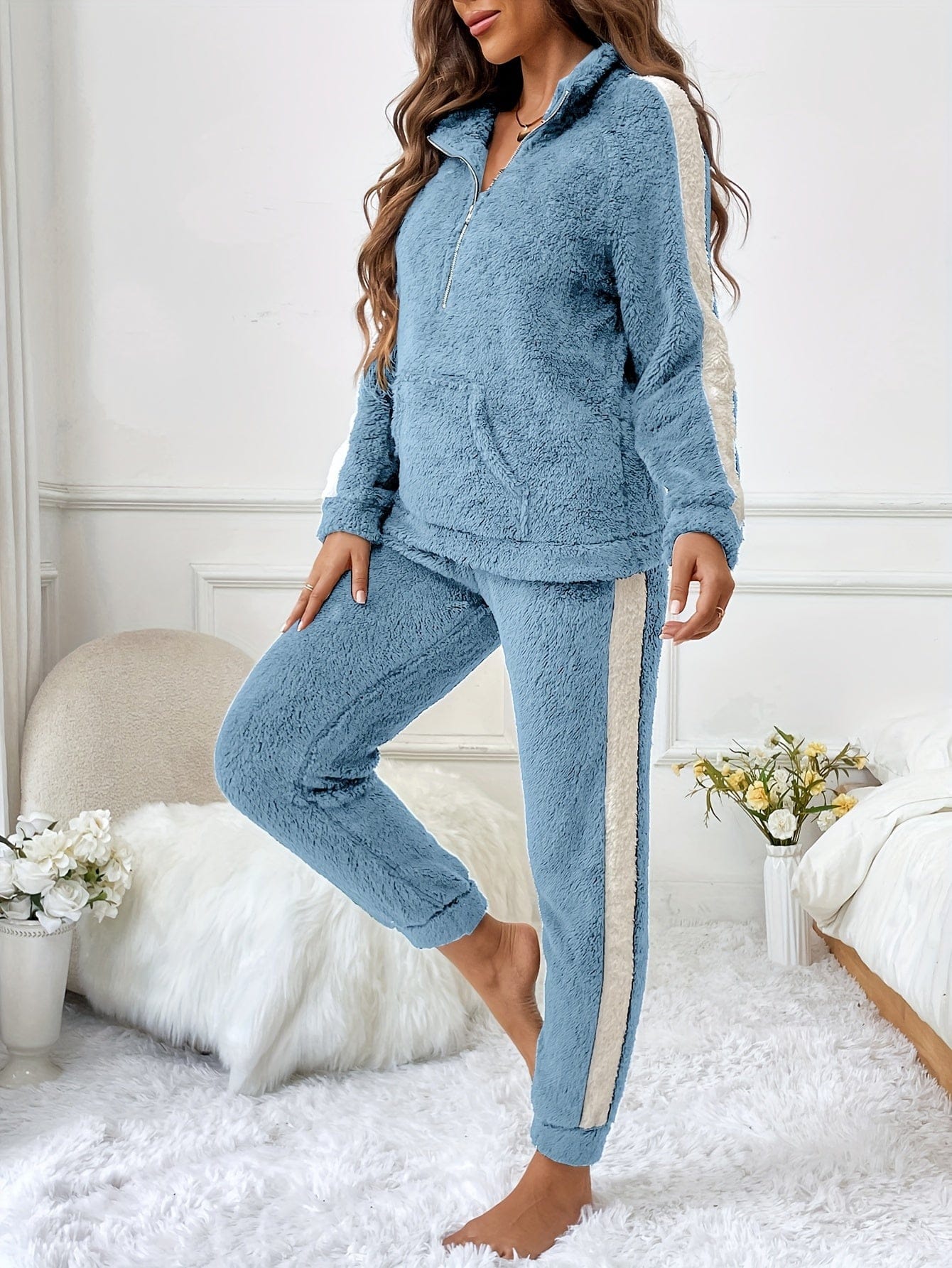 Pavoco Damen Schlafanzüge Hellblau / S Weiches Pyjama Set für Damen Plüsch warm Herbst Winter trendy Farben