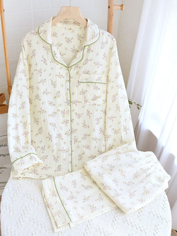 Pavoco Damenpyjamas Lila Blumen / S Elegantes Damen Pyjama Set aus Baumwolle mit Blumenmuster für entspannte Nächte
