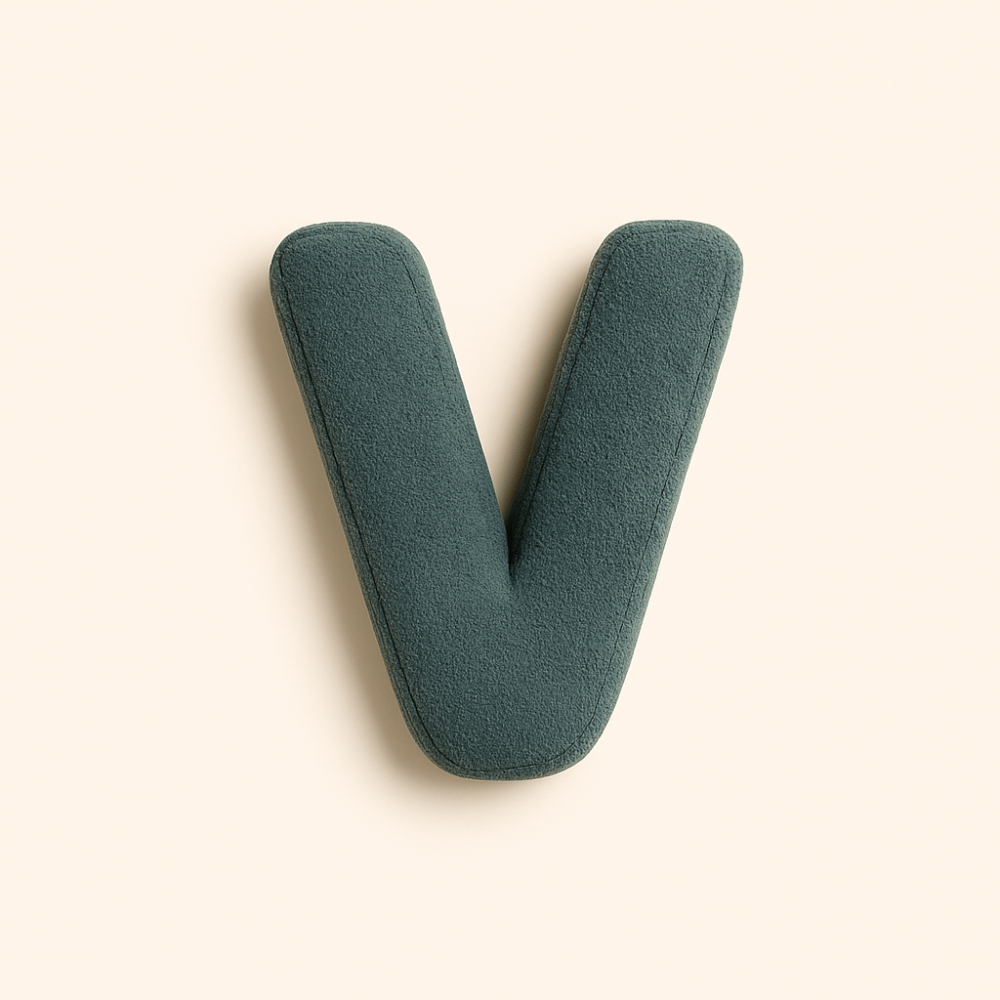 Pavoco Dekorative Kissen V Buchstabe Kissen für Kinder weich aus Baumwolle personalisierbar bunt