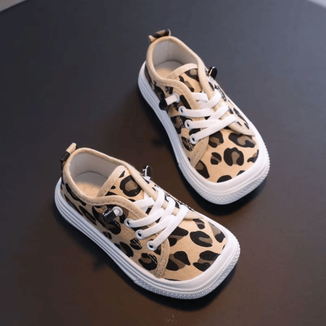 Pavoco Kinder Schuhe Leichte Sneaker für Kinder atmungsaktiv mit Leopardenmuster flexibel