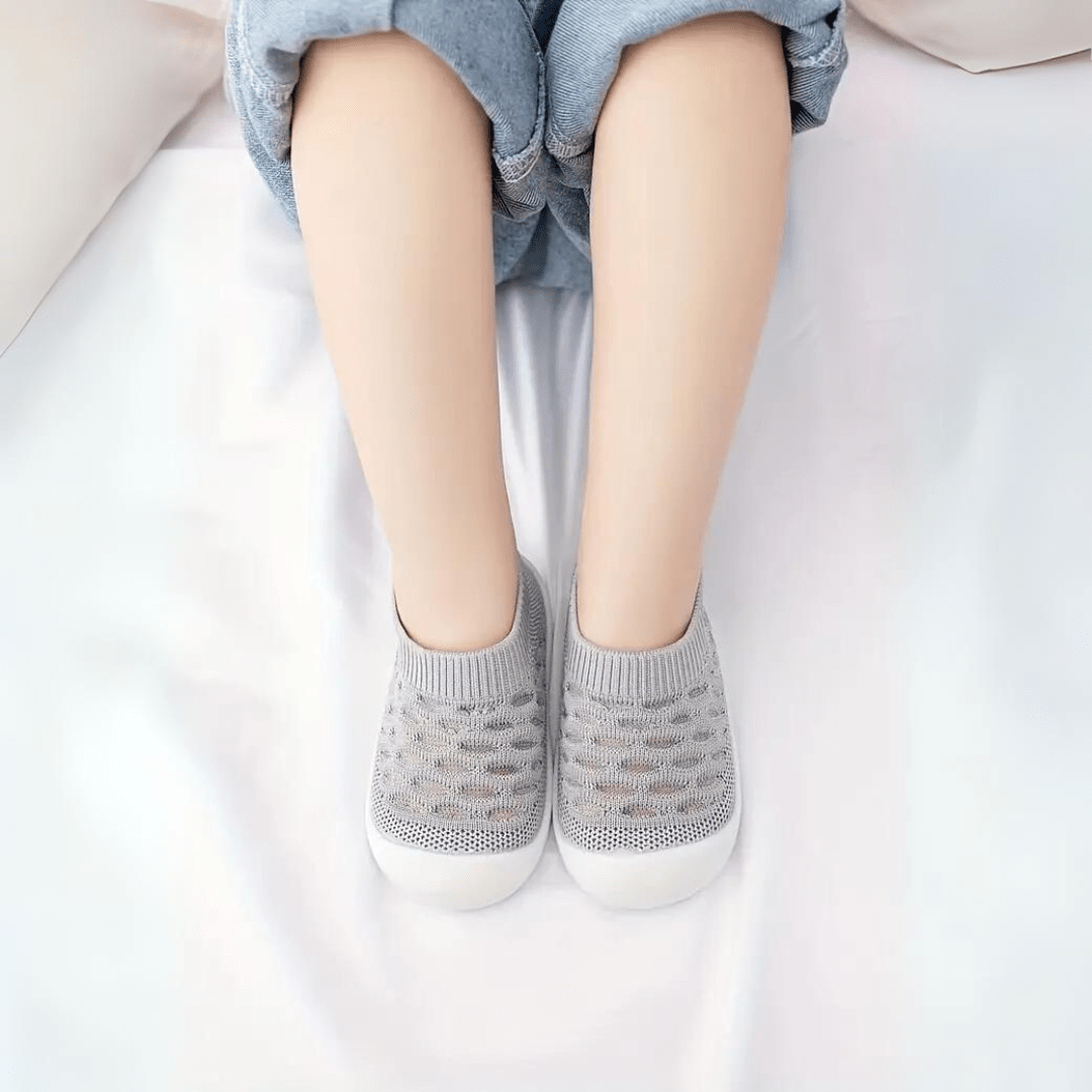 Pavoco Kleinkinderschuhe Grau / 18-19 Atmungsaktive Barefoot Schuhe für Kinder flexibel leicht Herbst