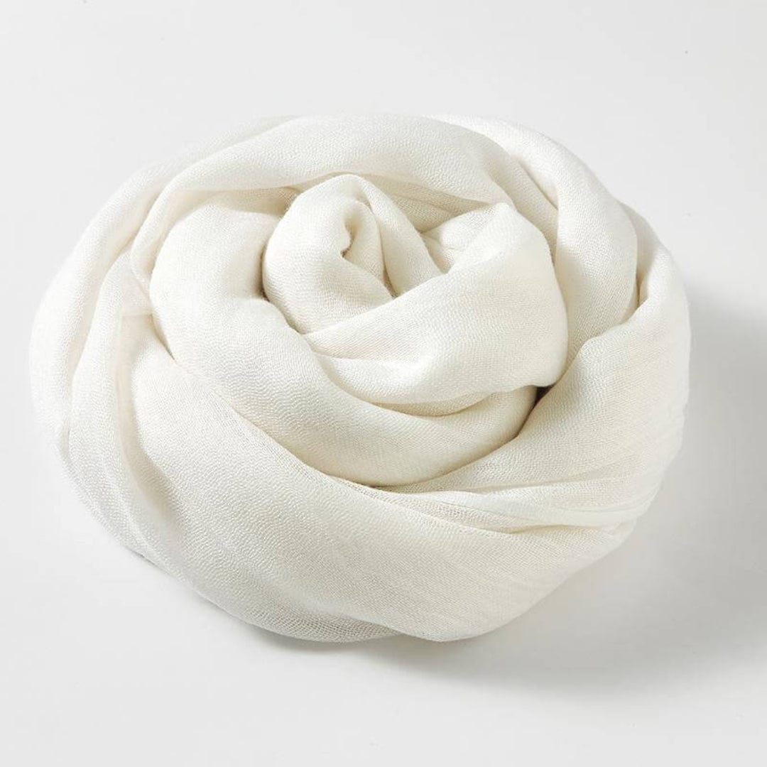 Pavoco Schals & Tücher Weiß / Einheitsgröße Leichter Damen Schal stilvoll vielseitig für alle Jahreszeiten atmungsaktiv