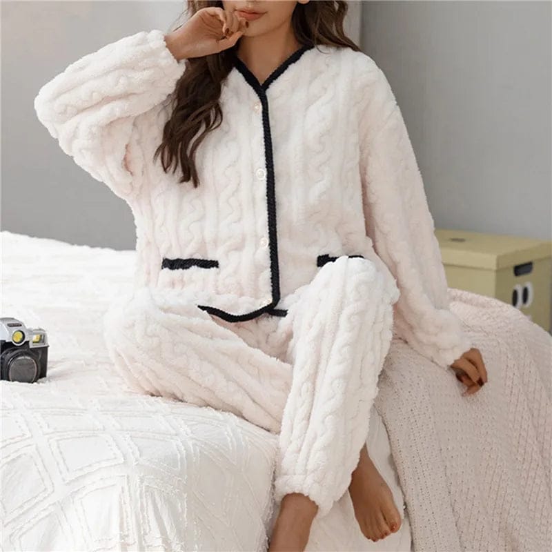 Pavoco Schlafanzug Weiß / M Elegantes Damen Pyjama lang aus Wolle Winter klassisch warm und bequem