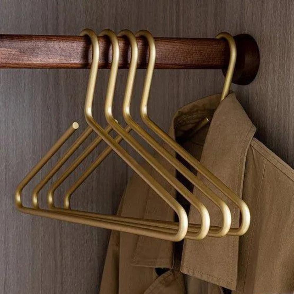 Pavoco Bekleidungsaccessoires Gold Elegante Kleiderbügel für Unisex langlebig stilvoll vielseitig
