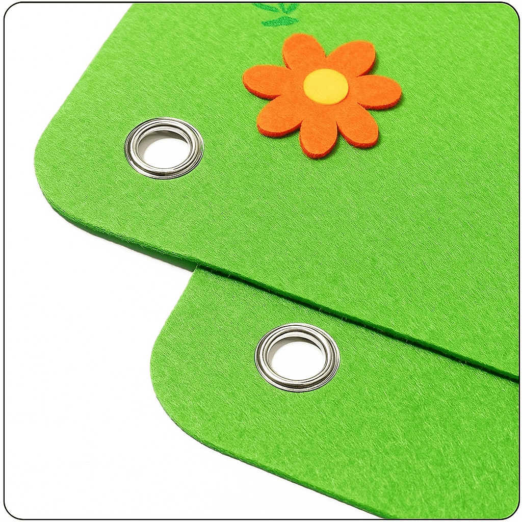 Pavoco Bildungsspielzeug Hof | interaktive Filzmatte für Kinder kreativ