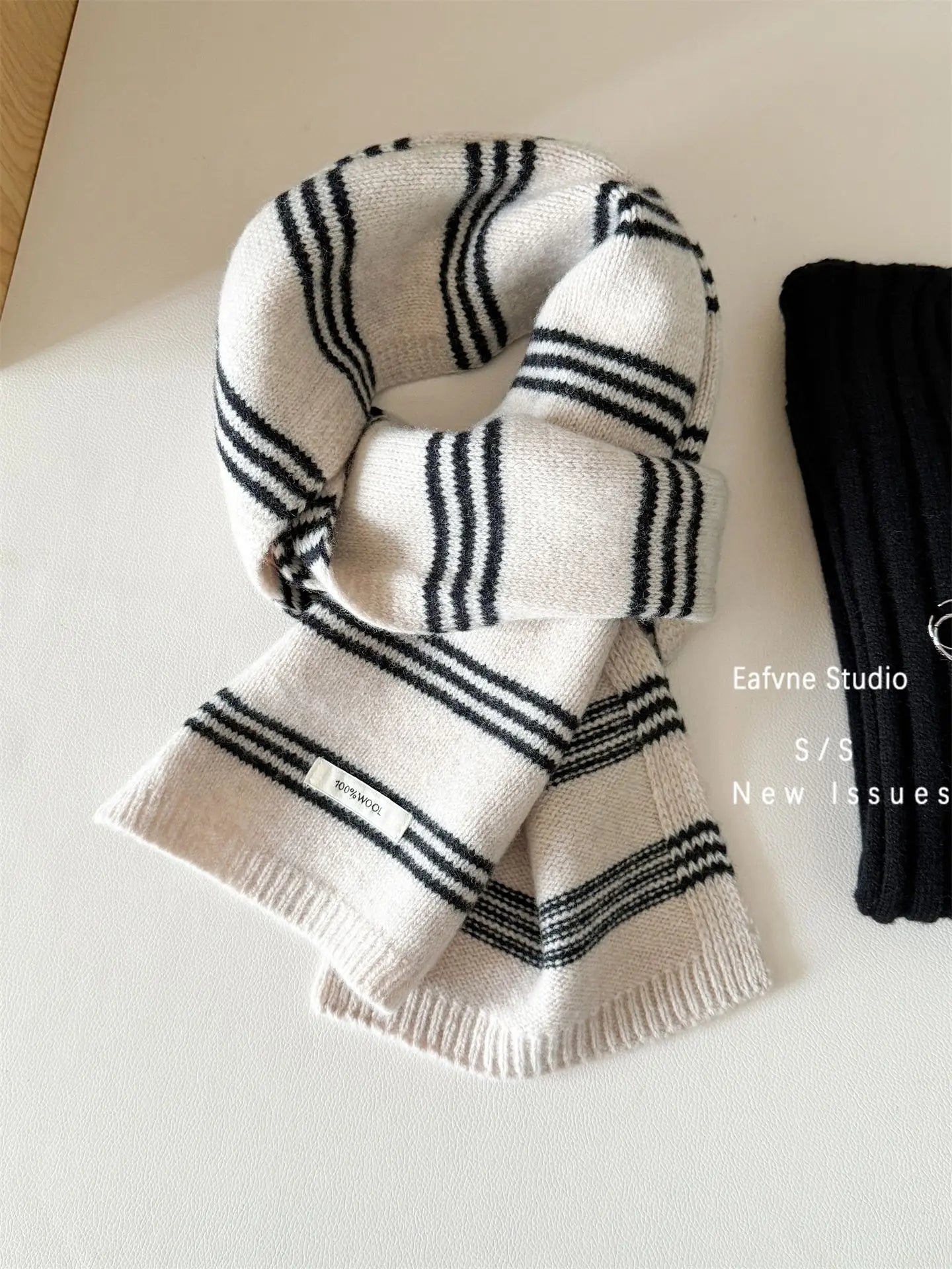 Pavoco Damen-Schals Weiß Eleganter Wollschal für Damen lang gestreift warm Herbst Winter