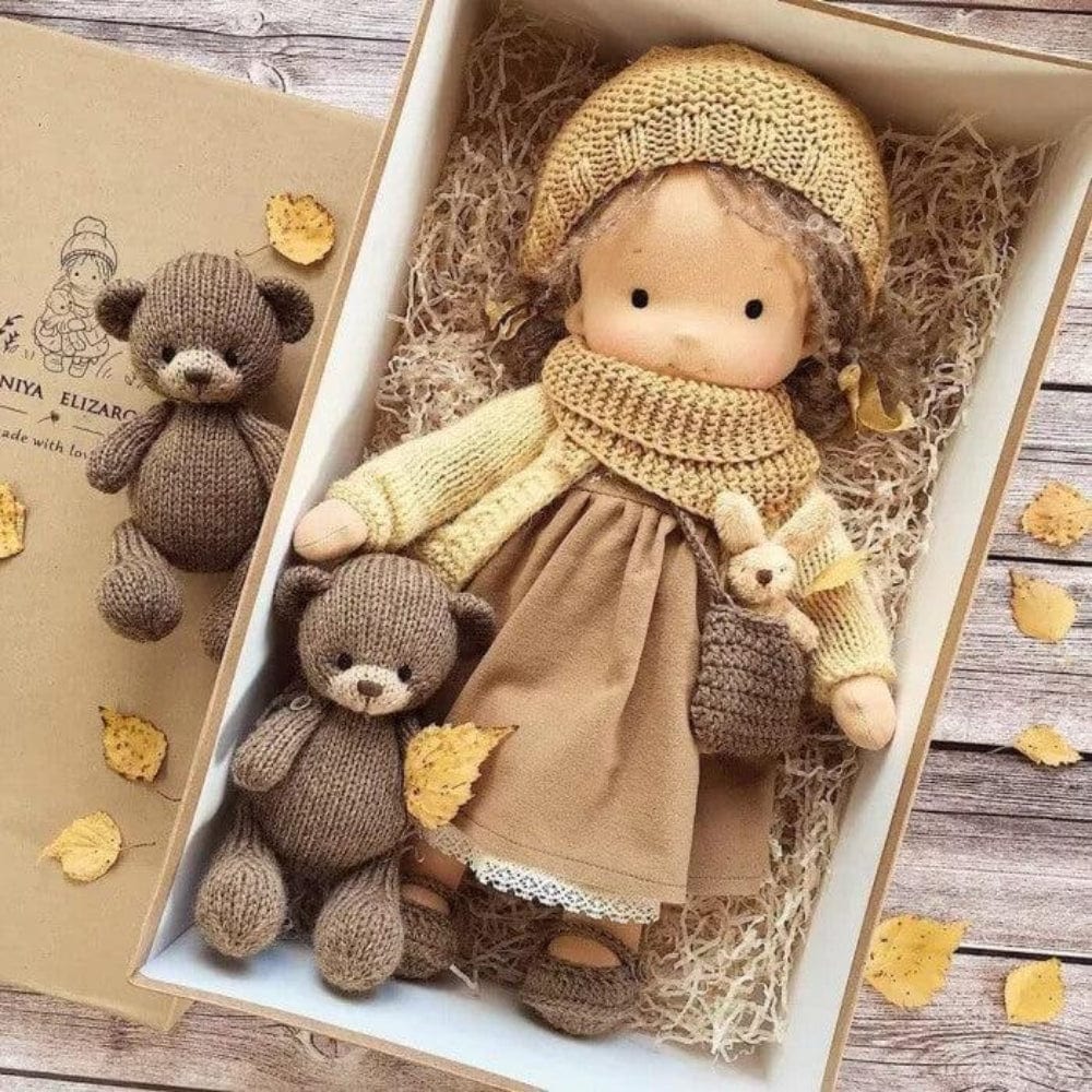 Pavoco Puppen MapleJoy Kuschelige Waldorfpuppe für Kinder handgefertigt hypoallergen