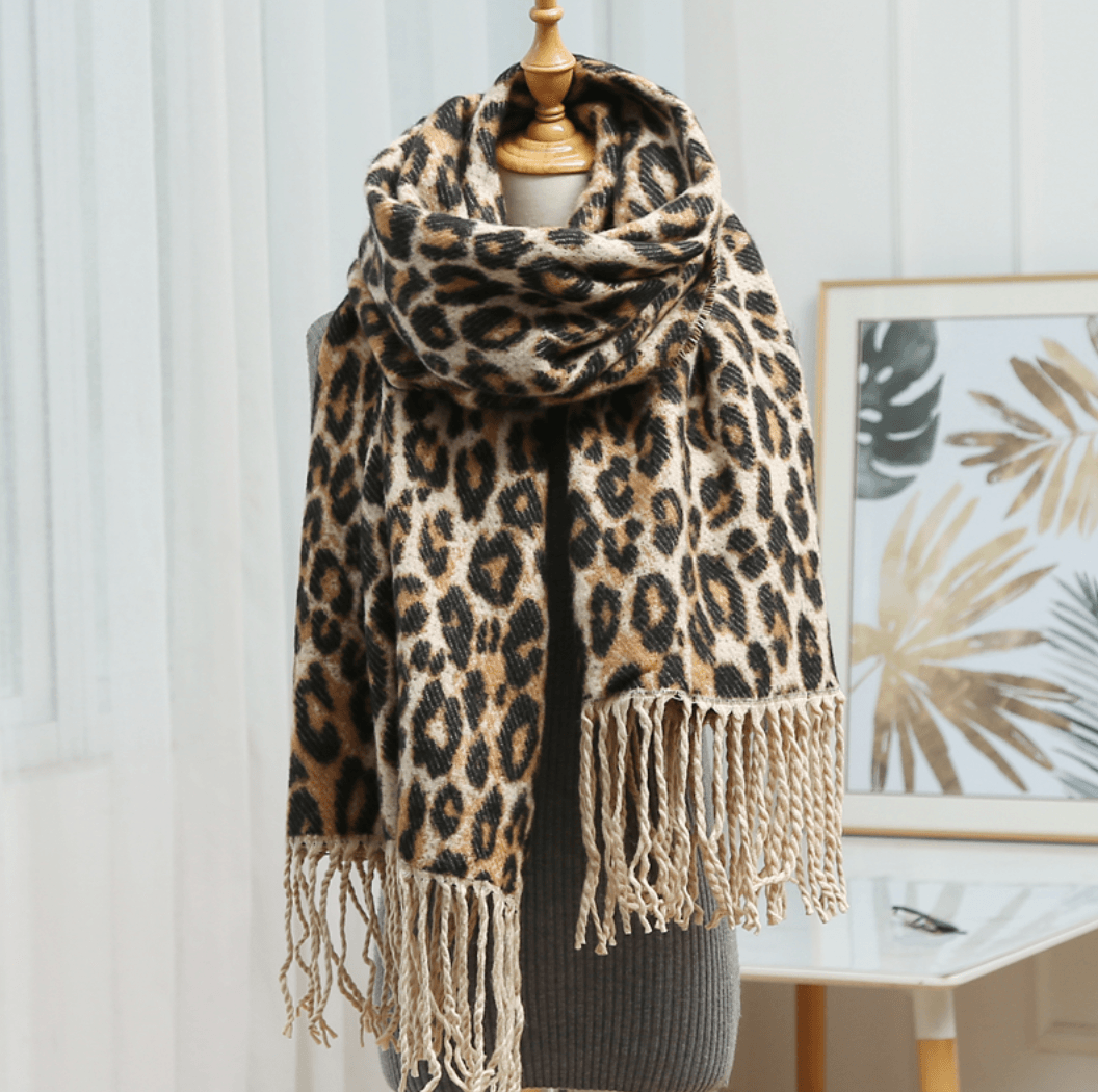 Pavoco Schals & Tücher Default Elegantes Halstuch für Damen weich vielseitig mit Leopardenmuster