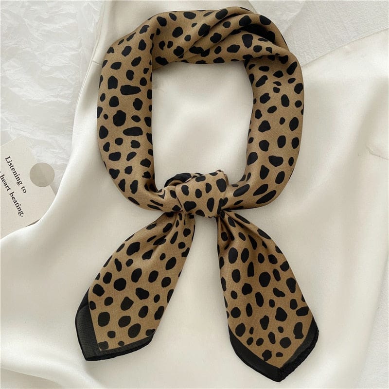 Pavoco Schals & Tücher Leopard Leichter Mini-Schal für Damen modisch vielseitig kombinierbar weich