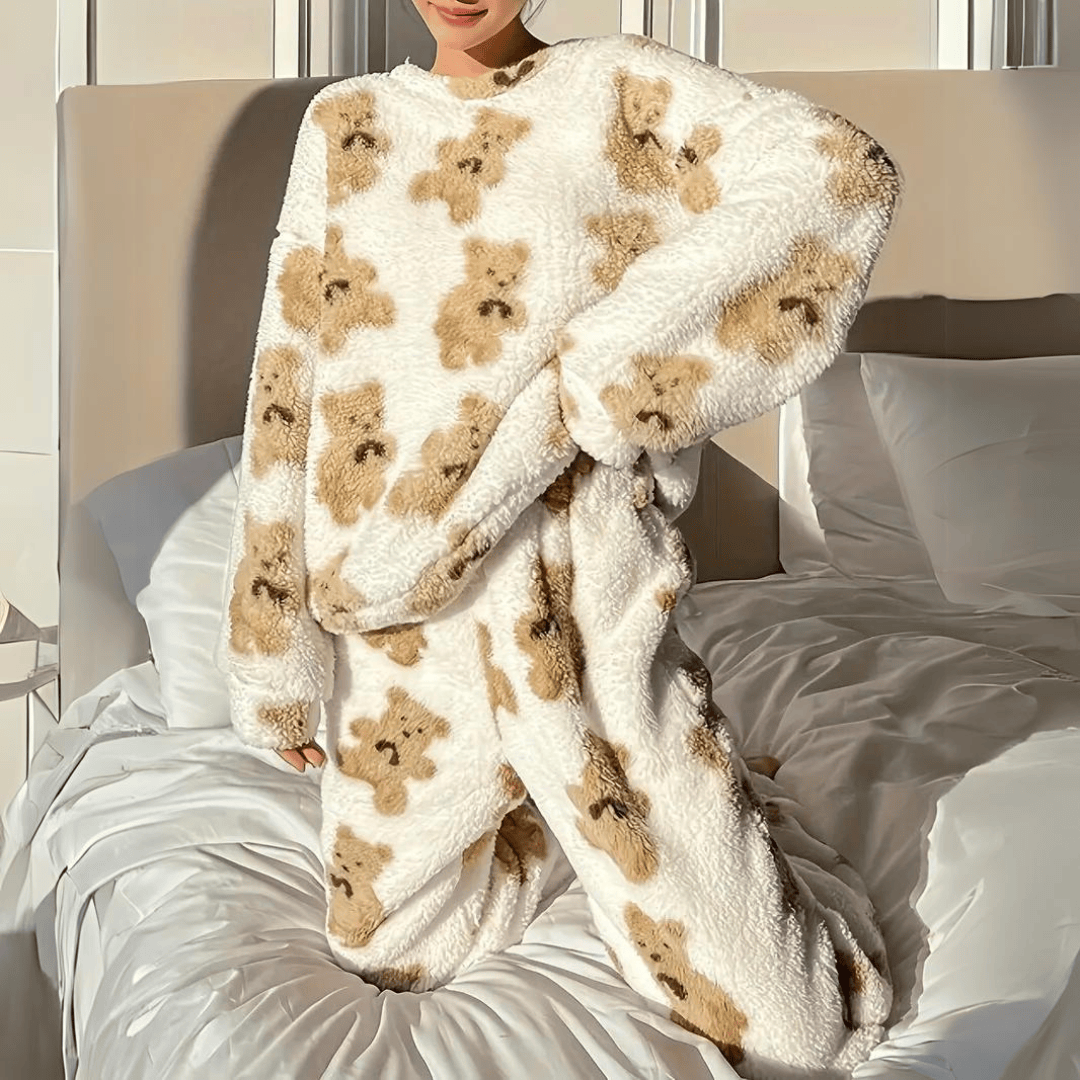 Pavoco Schlafanzüge Samtweiches Pyjama Set für Damen mit Bären-Print gemütlich langarm Schlafanzug