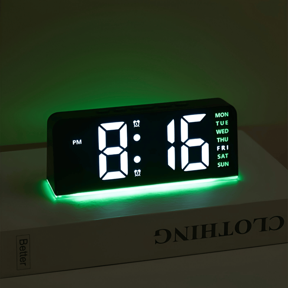 Pavoco Uhren Grün Stilvoller LED Wecker für Unisex USB betrieben minimalistisch flüsterleise modern